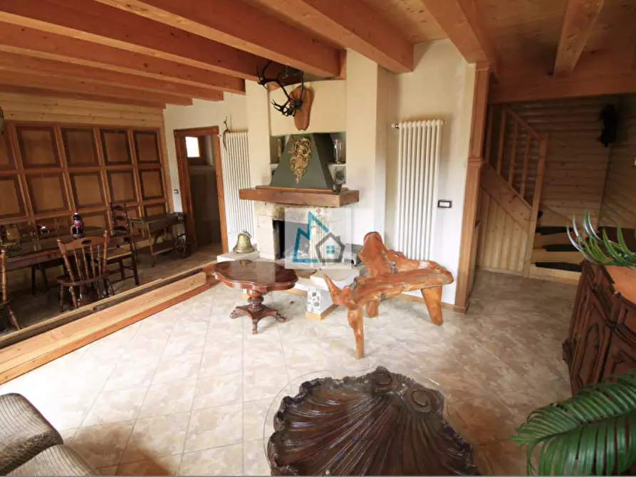 Immagine 6 di Rustico / casale in vendita  in Daone a Valdaone