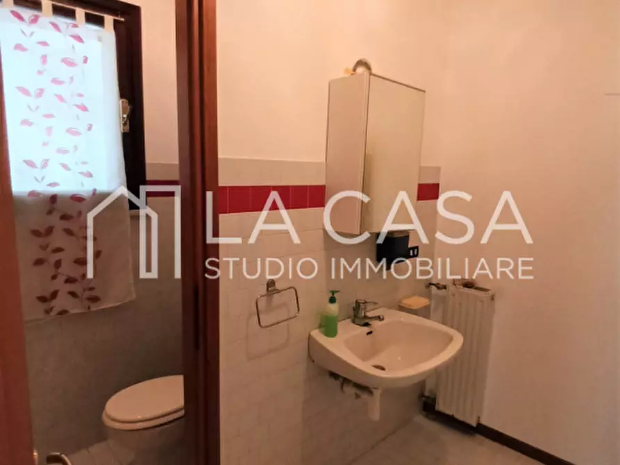 Immagine 17 di Negozio in affitto  in Via Altan 13 a San Vito Al Tagliamento