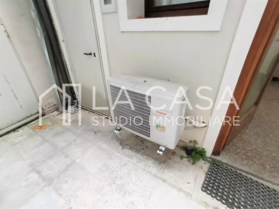 Immagine 21 di Negozio in affitto  in Via Altan 13 a San Vito Al Tagliamento