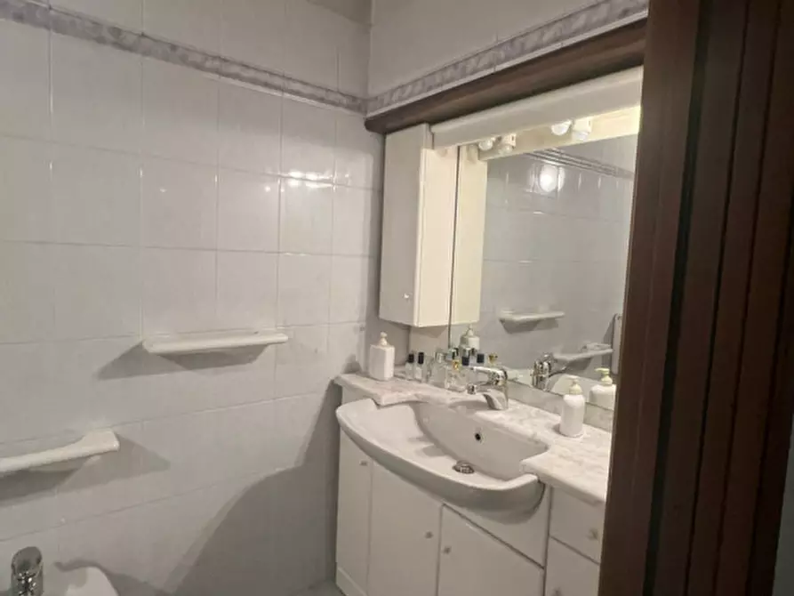 Immagine 18 di Attività commerciale in vendita  in Via Lonato a Castiglione Delle Stiviere