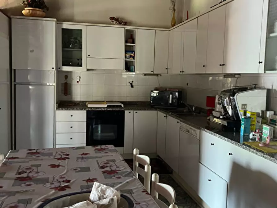 Immagine 19 di Attività commerciale in vendita  in Via Lonato a Castiglione Delle Stiviere