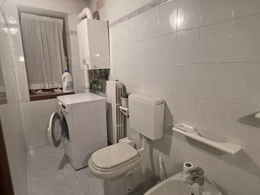 Immagine 21 di Attività commerciale in vendita  in Via Lonato a Castiglione Delle Stiviere