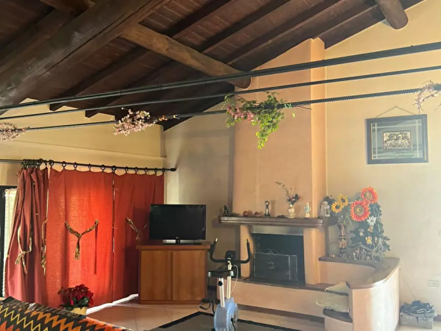 Immagine 49 di Attività commerciale in vendita  in Via Lonato a Castiglione Delle Stiviere