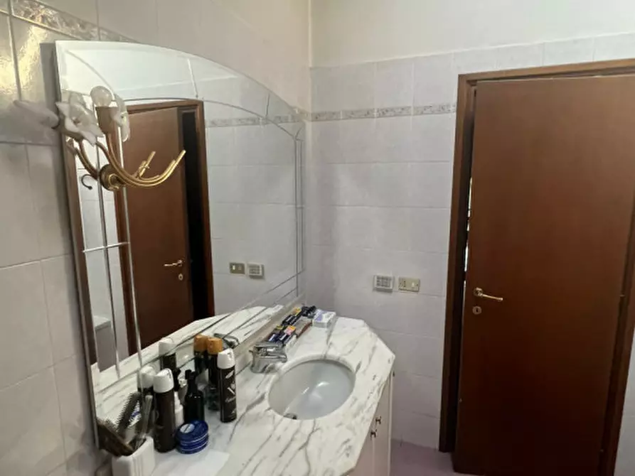 Immagine 57 di Attività commerciale in vendita  in Via Lonato a Castiglione Delle Stiviere