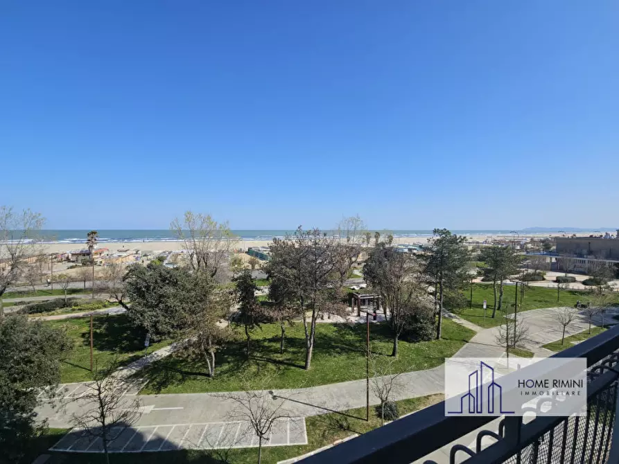 Immagine 4 di Appartamento in vendita  in Viale Amerigo Vespucci a Rimini