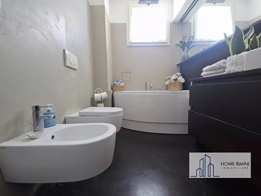 Immagine 51 di Appartamento in vendita  in Viale Amerigo Vespucci a Rimini