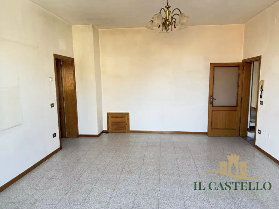 Immagine 3 di Appartamento in vendita  in Località Carraia a Castiglione Del Lago