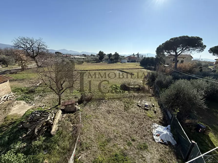 Immagine 16 di Appartamento in vendita  in Località Carraia a Castiglione Del Lago