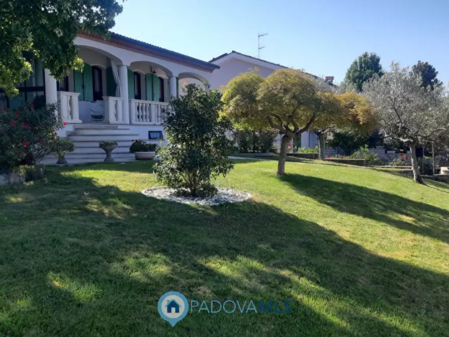 Immagine 8 di Villa in vendita  in Via Monte Cecilia a Baone