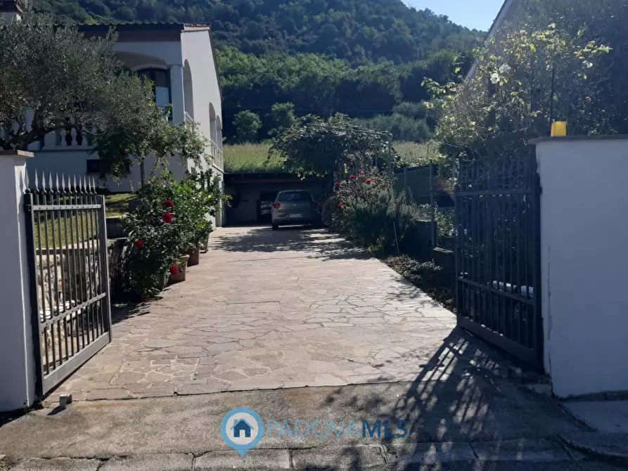 Immagine 65 di Villa in vendita  in Via Monte Cecilia a Baone