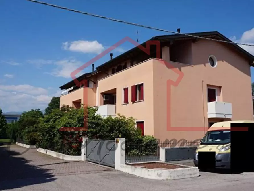 Immagine 2 di Appartamento in vendita  in Via Tenente Zanon a Rossano Veneto