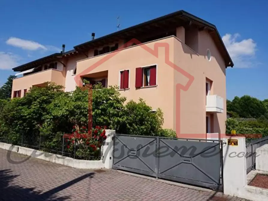Immagine 3 di Appartamento in vendita  in Via Tenente Zanon a Rossano Veneto