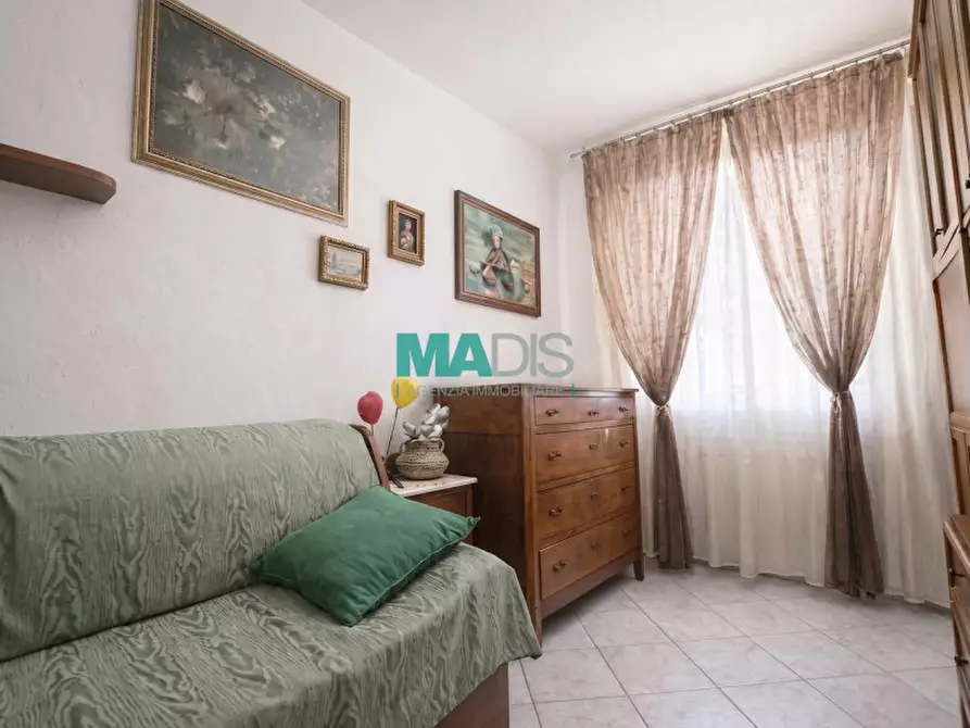 Immagine 3 di Appartamento in vendita  in via garigliano 42 a Prato