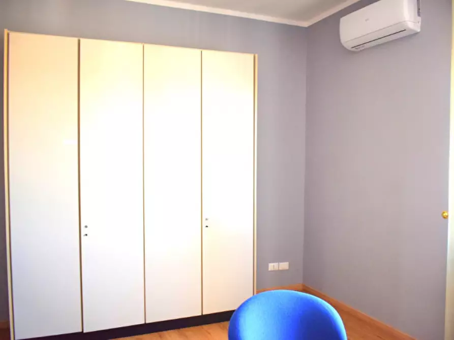 Immagine 11 di Ufficio in affitto  in C.SO VITTORIO EMANUELE II 147 a Pescara