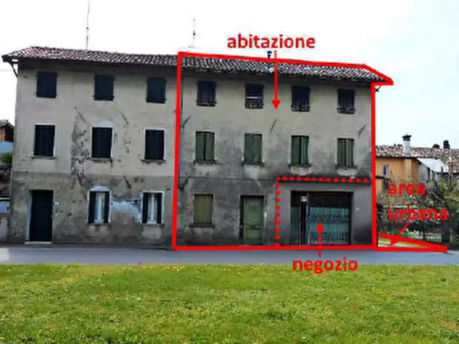 Immagine 1 di Casa indipendente in vendita  in Piazza al Tiglio, 6 a Cordovado