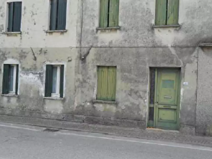 Immagine 2 di Casa indipendente in vendita  in Piazza al Tiglio, 6 a Cordovado