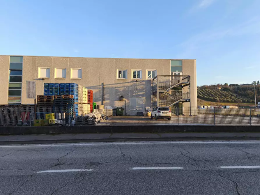 Immagine 4 di Capannone industriale in vendita  in VIA DE GASPERI.25 a Corridonia