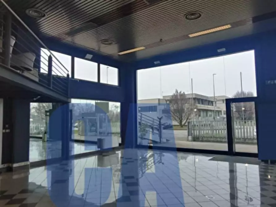 Immagine 2 di Palazzo in vendita  in VIA ROMA a Cassina De' Pecchi