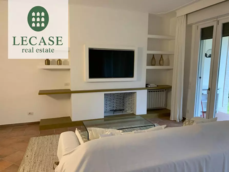 Immagine 5 di Villa in affitto  in Via Versilia a Forte Dei Marmi