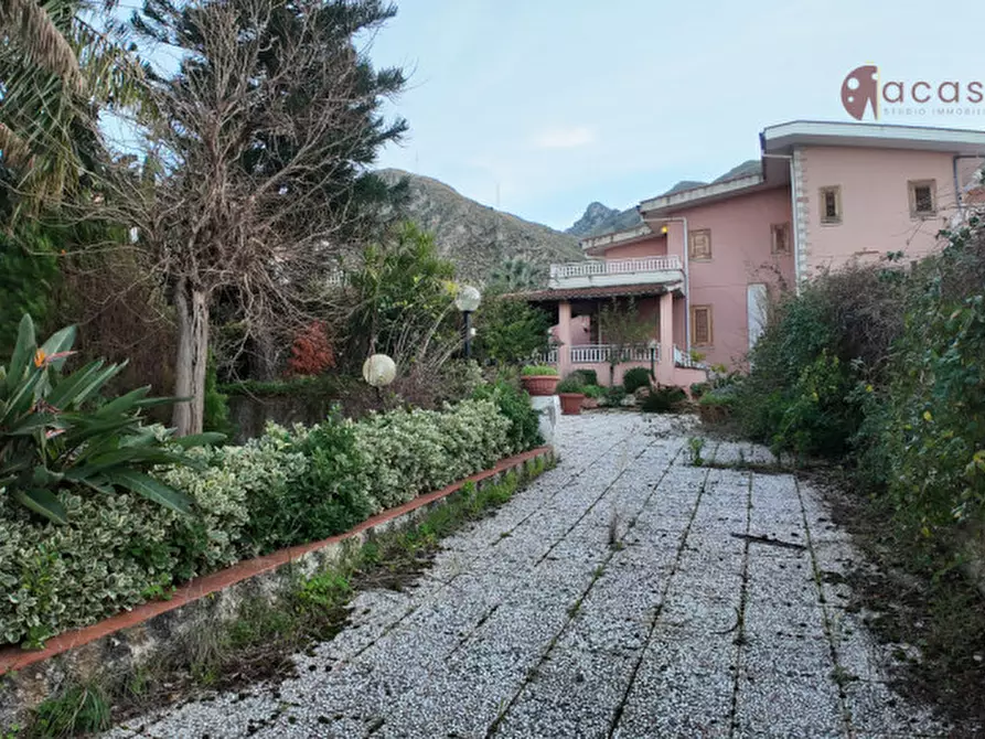 Immagine 2 di Villa in vendita  in Via Chiesezza Sperone 11 a Altavilla Milicia