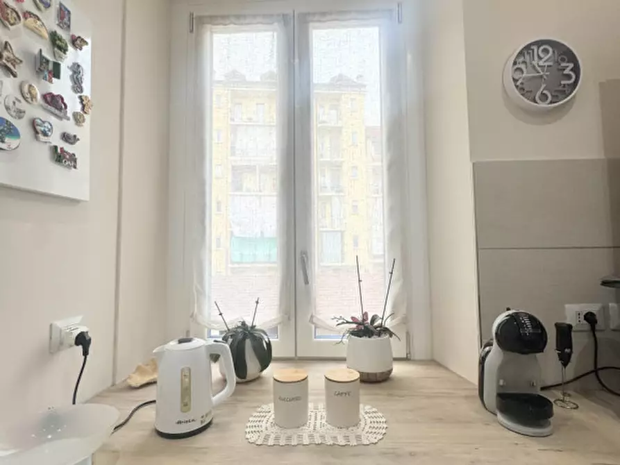 Immagine 6 di Appartamento in vendita  in Via Luigi Capriolo a Torino