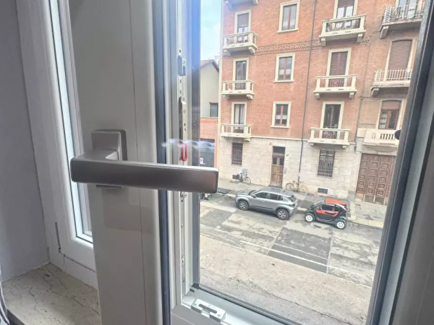 Immagine 20 di Appartamento in vendita  in Via Luigi Capriolo a Torino