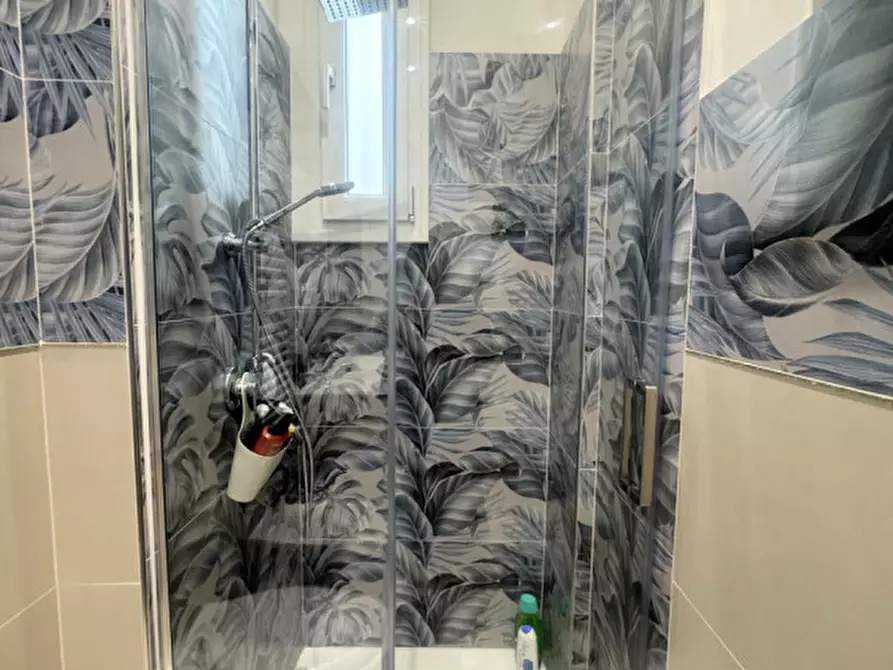 Immagine 23 di Appartamento in vendita  in Via Luigi Capriolo a Torino