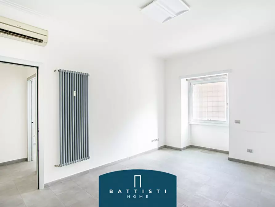 Immagine 2 di Appartamento in vendita  in Viale Ippocrate a Roma