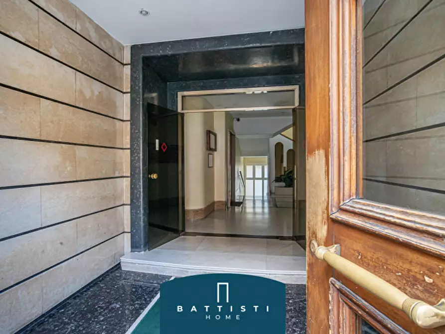 Immagine 27 di Appartamento in vendita  in Viale Ippocrate a Roma