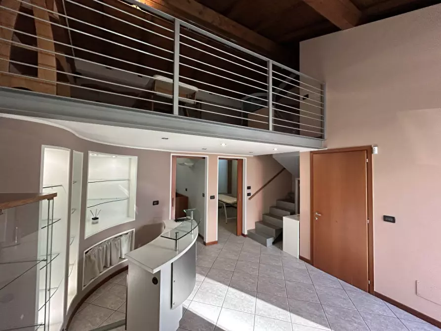 Immagine 3 di Negozio in affitto  in VIA LEVICO a Mestrino