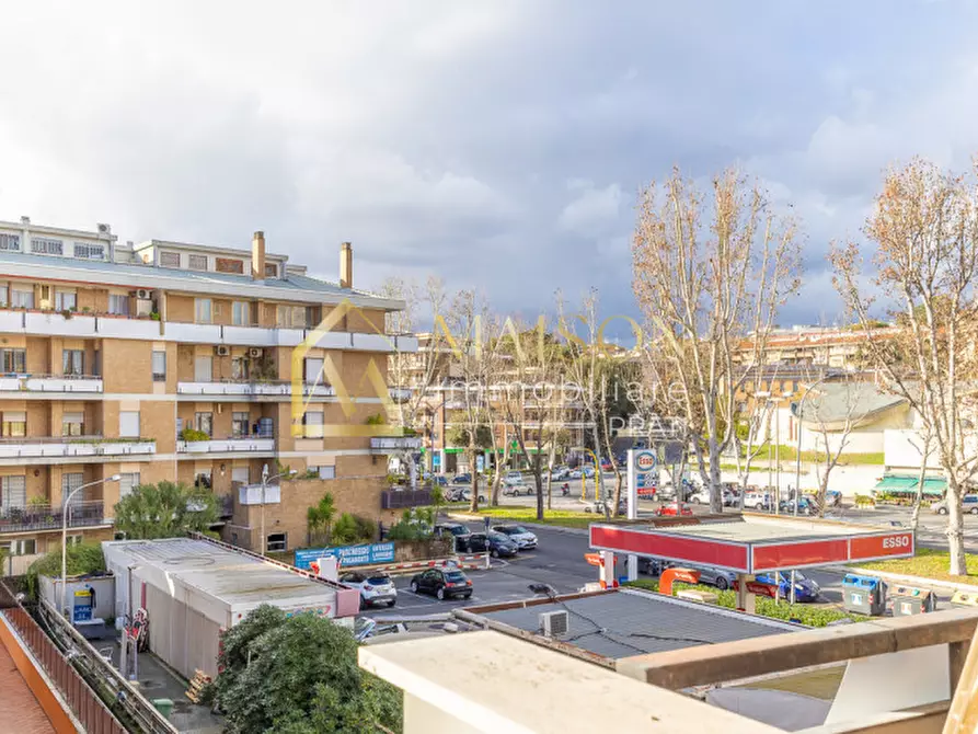 Immagine 25 di Appartamento in vendita  in Via dei Prati Fiscali a Roma