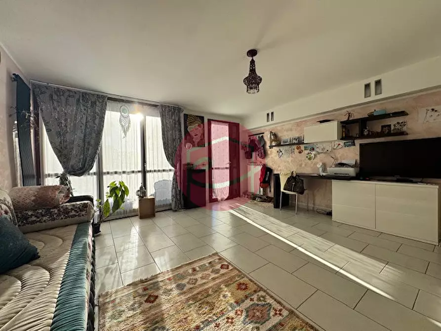 Immagine 3 di Villetta a schiera in vendita  a Borghi