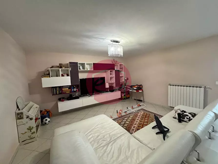 Immagine 6 di Villetta a schiera in vendita  a Borghi