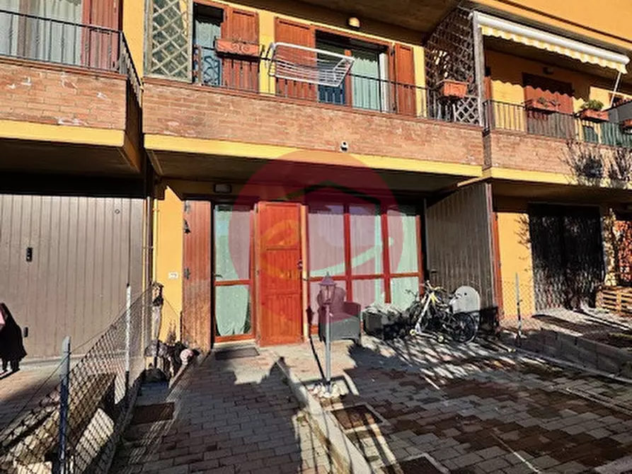 Immagine 27 di Villetta a schiera in vendita  a Borghi