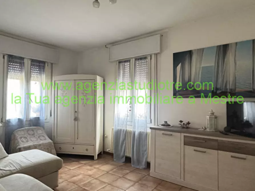 Immagine 1 di Appartamento in vendita  in via magnasco 28 a Venezia