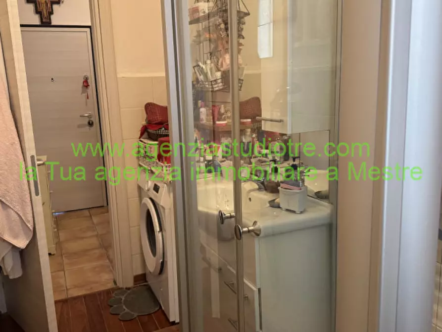 Immagine 20 di Appartamento in vendita  in via magnasco 28 a Venezia