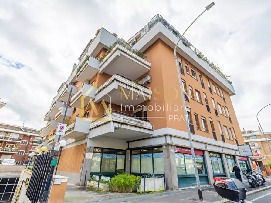 Immagine 1 di Appartamento in vendita  in Via dei Prati Fiscali a Roma