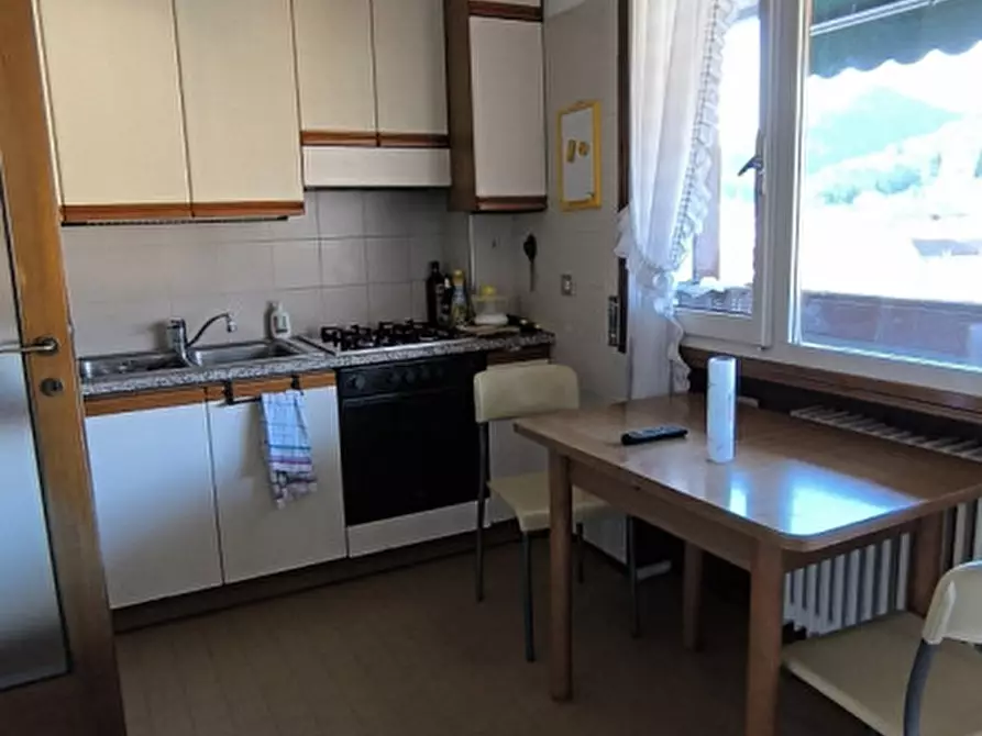 Immagine 2 di Appartamento in vendita  a Vittorio Veneto