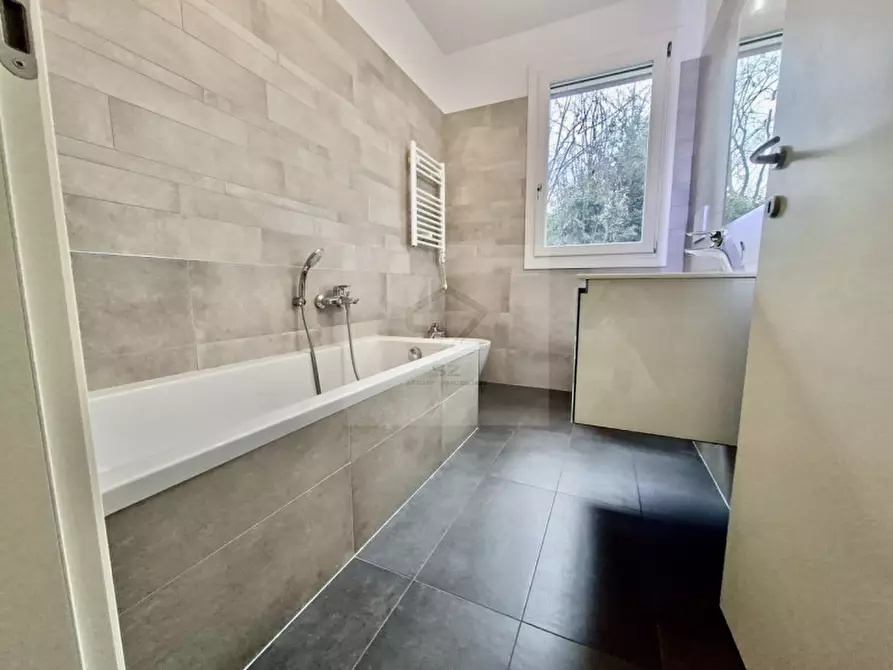 Immagine 15 di Appartamento in vendita  in Via Amedeo Modigliani a Albignasego