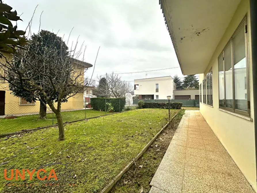 Immagine 22 di Casa indipendente in vendita  a Selvazzano Dentro