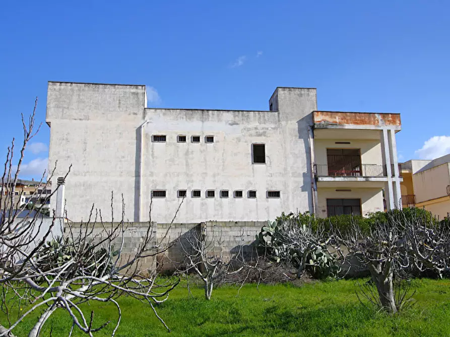 Immagine 2 di Laboratorio in vendita  in Via Torino a Matino