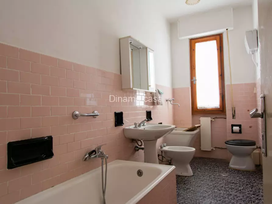 Immagine 16 di Appartamento in vendita  a Prato