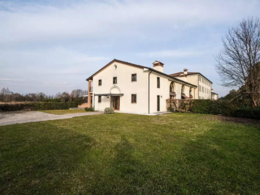 Immagine 34 di Villetta a schiera in affitto  in Strada Ponte dei Carri 21 a Vicenza