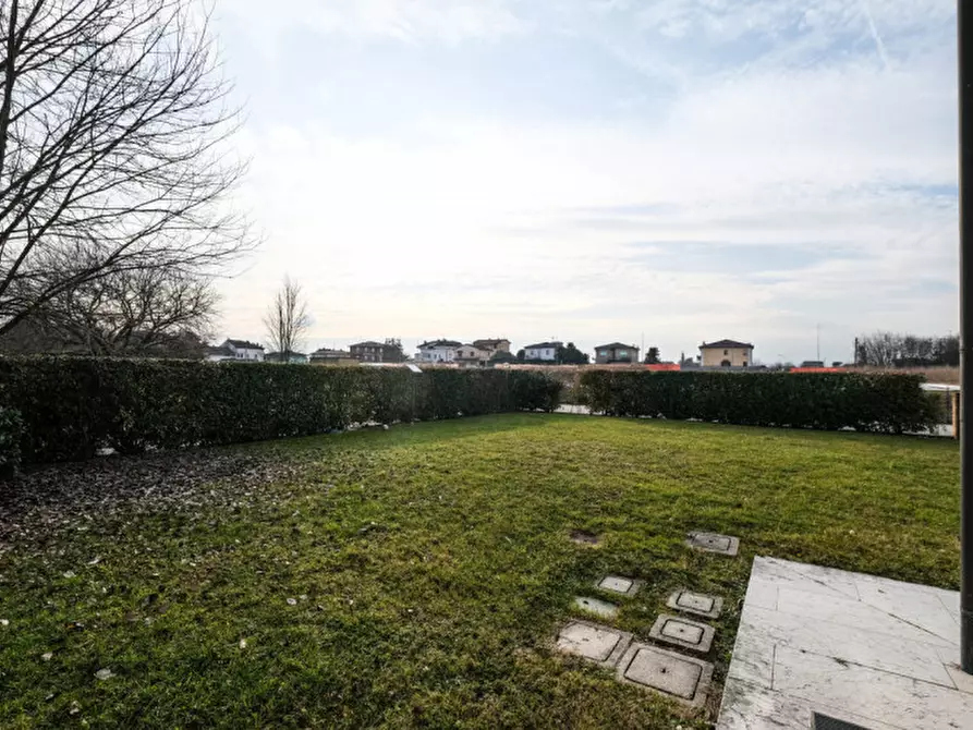 Immagine 35 di Villetta a schiera in affitto  in Strada Ponte dei Carri 21 a Vicenza