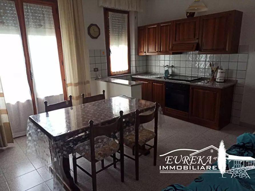 Immagine 6 di Casa bifamiliare in vendita  in Via Bruno Buozzi a Castiglione Del Lago