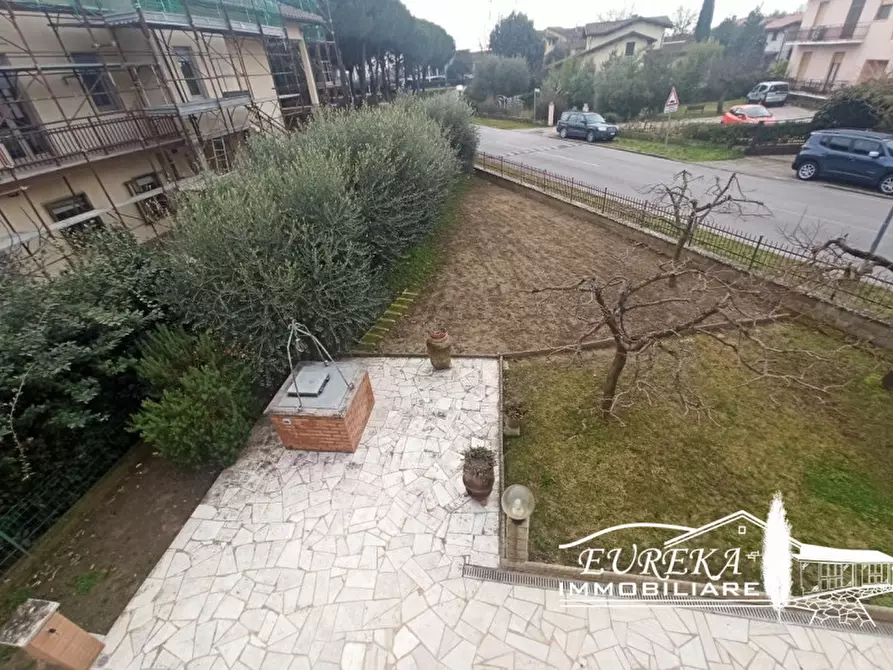 Immagine 19 di Casa bifamiliare in vendita  in Via Bruno Buozzi a Castiglione Del Lago