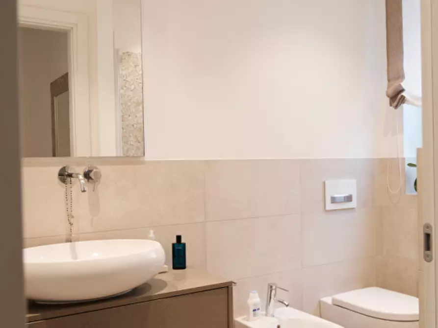 Immagine 19 di Casa bifamiliare in vendita  in Via Sottomonte - Unterbergstraße a Laives .Leifers.