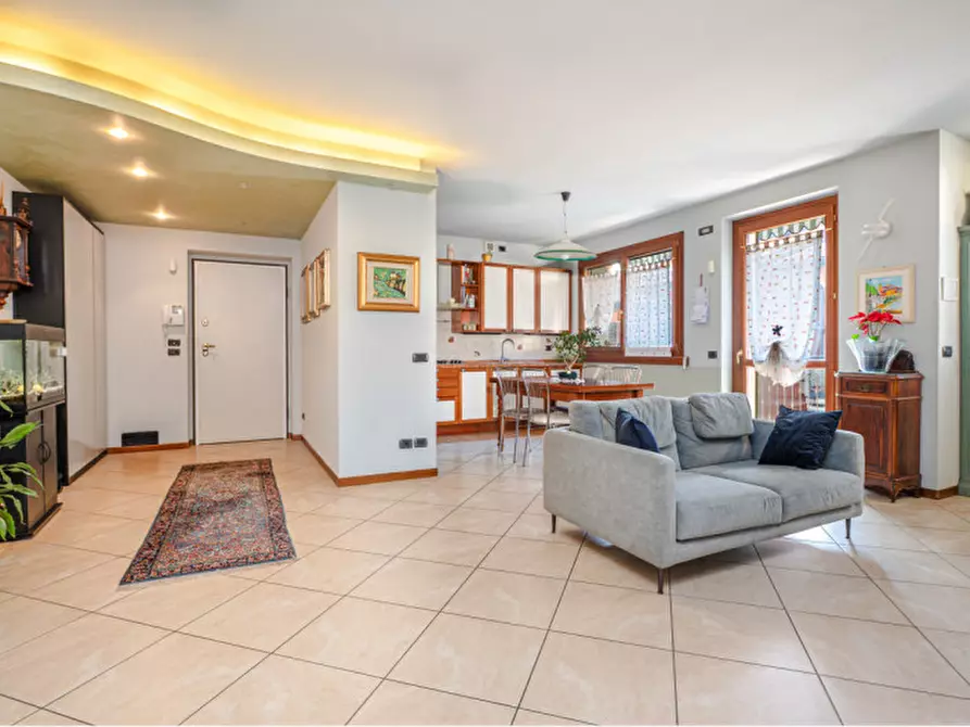 Immagine 7 di Appartamento in vendita  a Pescantina