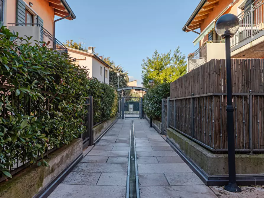 Immagine 27 di Appartamento in vendita  a Pescantina