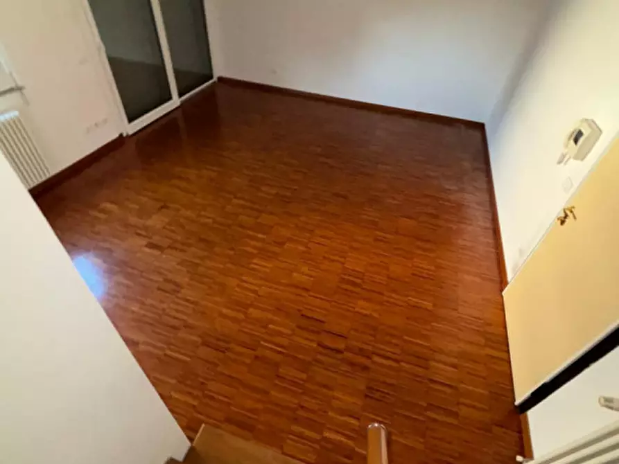 Immagine 21 di Appartamento in affitto  in Via Bertossi, 15 a Pordenone